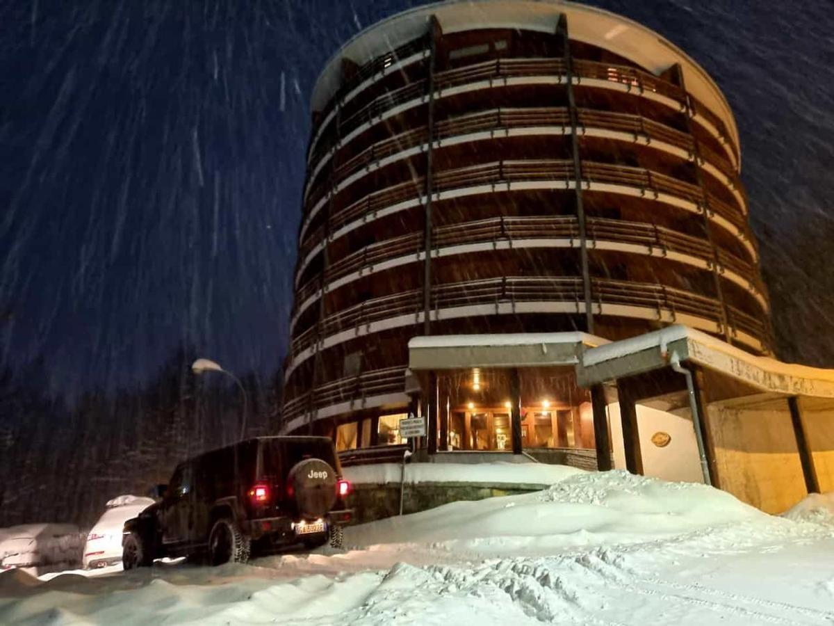 Ferienwohnung La Coquille De Neige Breuil-Cervinia Exterior foto